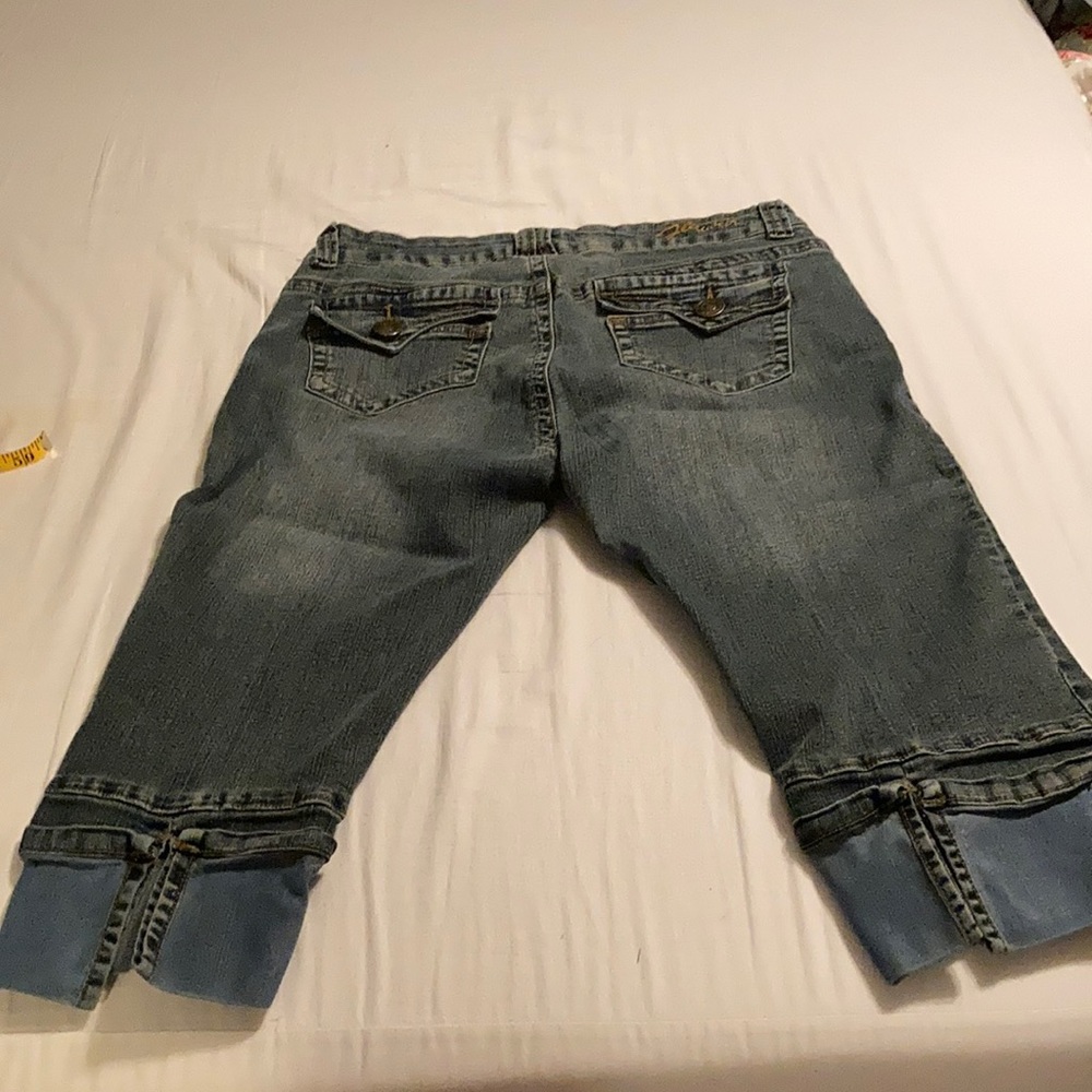 Flavour by bubblegum denim capris